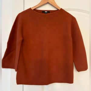 Uniqlo Women's Sweater in Rust Orange
